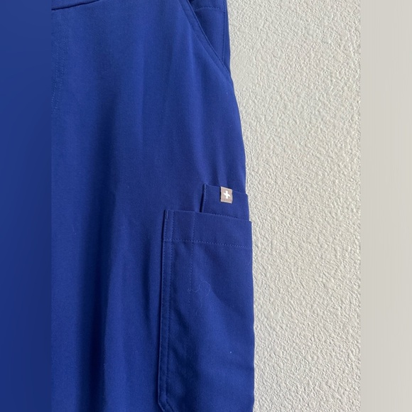 Figs  Pants - Picture 2 of 4